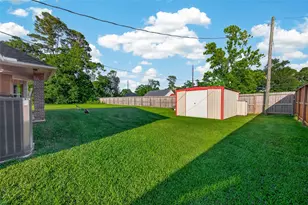 18526 Steele Point Dr, Crosby, TX 77532 - Photo 34