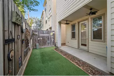 1209 Cedarpost Tree Springs Place, Houston, TX 77055 - Photo 20