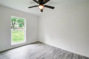 550 Roanoke Dr, Conroe, TX 77302 - Photo 16