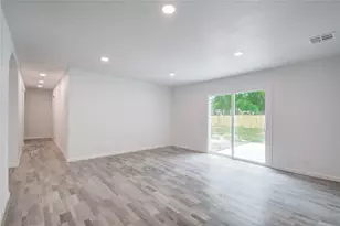 550 Roanoke Dr, Conroe, TX 77302 - Photo 10