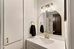 1201 McDuffie St, Houston, TX 77019 - Photo 24