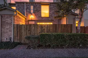 1201 McDuffie St, Houston, TX 77019 - Photo 1