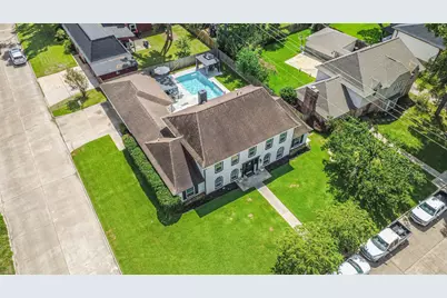 5303 Dana Leigh Drive, Houston, TX 77066 - Photo 2