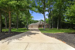 27103 Bridleway Cir, Magnolia, TX 77355 - Photo 2