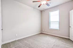 5323 Kiam St, Houston, TX 77007 - Photo 24