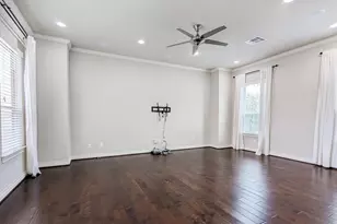 5323 Kiam St, Houston, TX 77007 - Photo 14