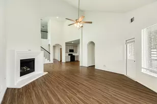 23409 Vineyard Dr, Alvin, TX 77511 - Photo 10