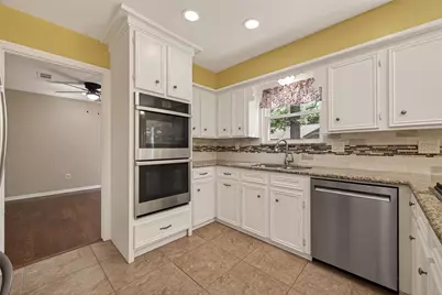 4142 Willow Hill Drive, Seabrook, TX 77586 - Photo 10