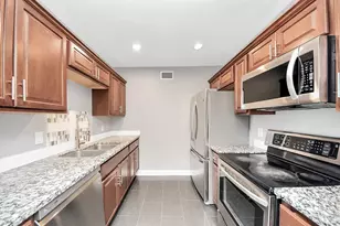 2224 S Piney Point Rd, Houston, TX 77063 - Photo 6