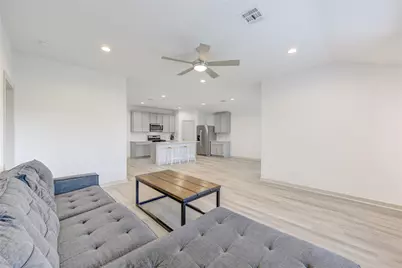 7707 Golden Rubia Lane, Rosharon, TX 77583 - Photo 18