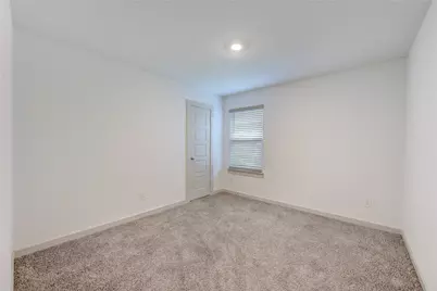 7707 Golden Rubia Lane, Rosharon, TX 77583 - Photo 10