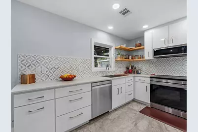 712 Barbara Street, Tomball, TX 77375 - Photo 6