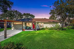 712 Barbara St, Tomball, TX 77375 - Photo 2