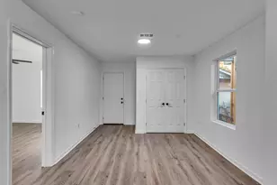 2416 Cumberland St, Houston, TX 77023 - Photo 20