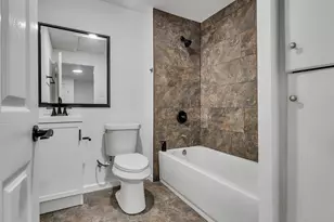 2416 Cumberland St, Houston, TX 77023 - Photo 30