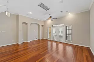 2045 W 14th 1/2 St, Houston, TX 77008 - Photo 8