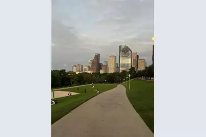 5353 Memorial Drive #2070, Houston, TX 77007 - Photo 24