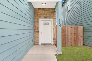 8628 Scott St, Houston, TX 77051 - Photo 2
