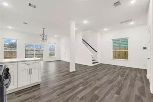 8628 Scott St, Houston, TX 77051 - Photo 4