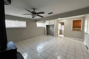 914 Elton St, Houston, TX 77034 - Photo 6