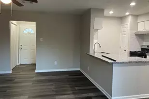 4015 Marchant Rd, Houston, TX 77047 - Photo 4