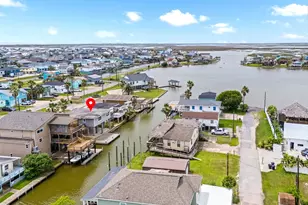 21 Edgewater St, Hitchcock, TX 77563 - Photo 2