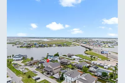 21 Edgewater Street, Hitchcock, TX 77563 - Photo 4