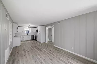 21 Edgewater Street, Hitchcock, TX 77563 - Photo 18