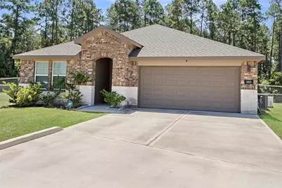 1805 Hawkins Way, Sour Lake, TX 77659 - Photo 2