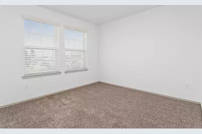 1805 Hawkins Way, Sour Lake, TX 77659 - Photo 14