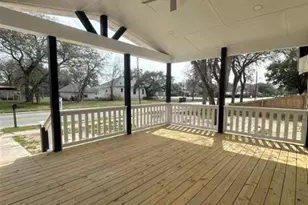 1008 Gonzales St, Cuero, TX 77954 - Photo 4