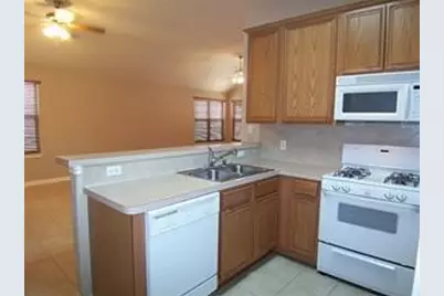 18919 Candlelight Crescent Road, Spring, TX 77388 - Photo 8