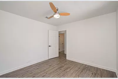 709 S McCarty Avenue, Eagle Lake, TX 77434 - Photo 30