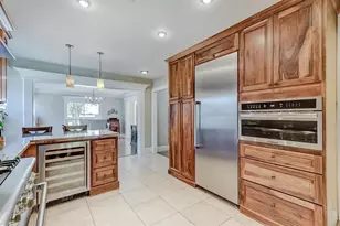 755 19th St, Beaumont, TX 77706 - Photo 8