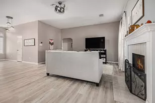 7607 Omaha Dr, Baytown, TX 77521 - Photo 8