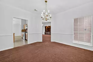 914 W Peach Hollow Cir, Pearland, TX 77584 - Photo 10