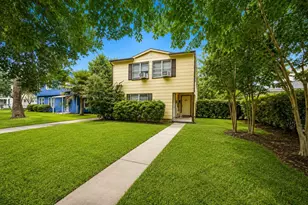1228 6th Ave N, Texas City, TX 77590 - Photo 2