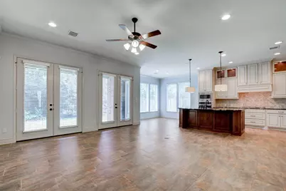 30 Daffodil Meadow Place, Tomball, TX 77375 - Photo 4