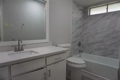 1913 Normal Park Drive #B, Huntsville, TX 77340 - Photo 16