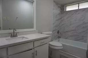 1913 Normal Park Dr, Huntsville, TX 77340 - Photo 16