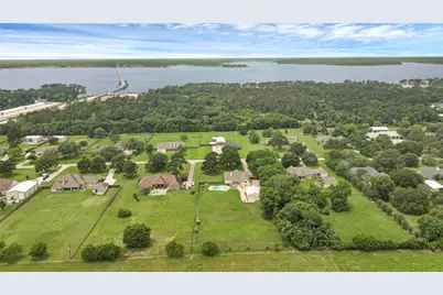 13514 Jbk Memorial Drive, Willis, TX 77318 - Photo 4