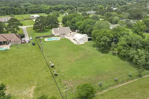 13514 J B K Memorial Dr, Willis, TX 77318 - Photo 28