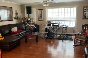 15202 Henry Rd, Houston, TX 77060 - Photo 2