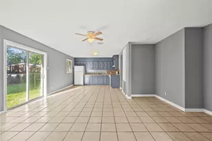 206 S Texas St, Texas City, TX 77591 - Photo 10