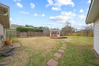 937 Mystic Village Lane, Seabrook, TX 77586 - Photo 4