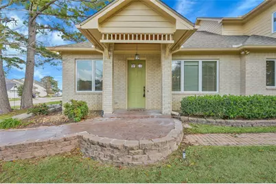 28 Waters Edge Street, Conroe, TX 77356 - Photo 2