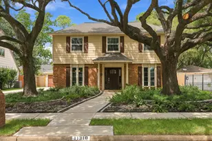 11310 Olympia Dr, Houston, TX 77077 - Photo 2