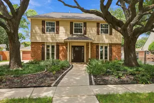 11310 Olympia Dr, Houston, TX 77077 - Photo 1