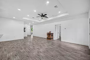 130 E Melville Dr, Crosby, TX 77532 - Photo 8