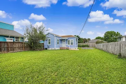 5813 Avenue S 1/2, Galveston, TX 77551 - Photo 2